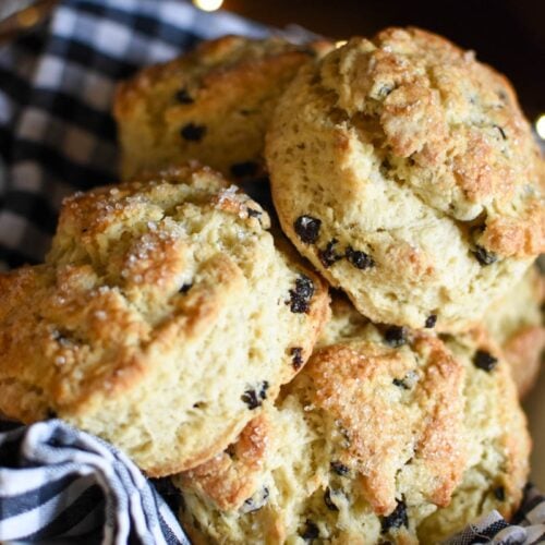 Currant Scones [Recipe] - NaomiCakes